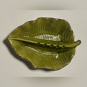 Vintage California USA Pottery Green Leaf Ashtray